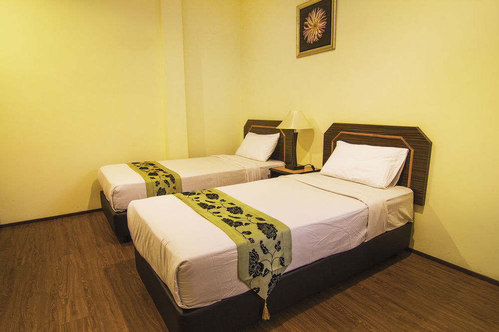 Oyo 327 Buddys Hotel Kuala Lumpur Buitenkant foto