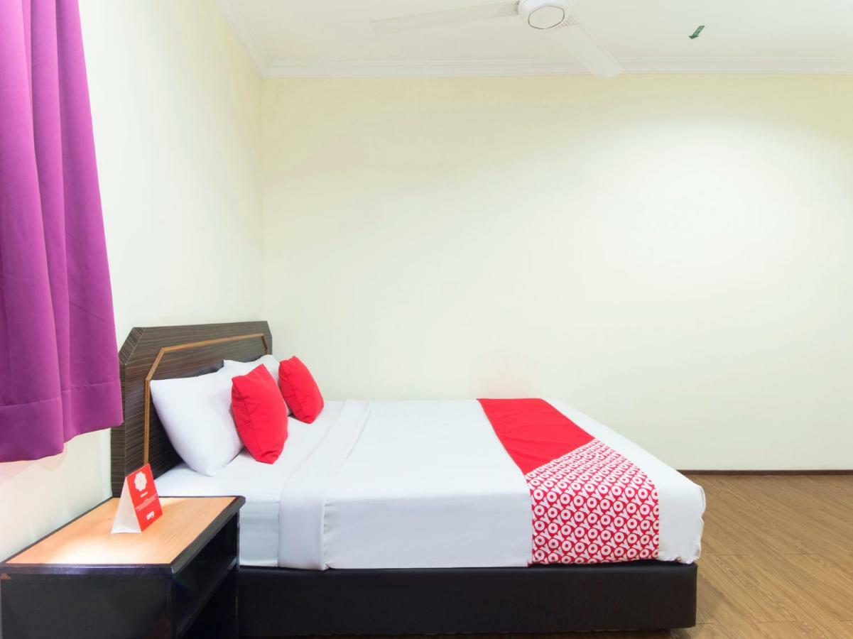 Oyo 327 Buddys Hotel Kuala Lumpur Buitenkant foto